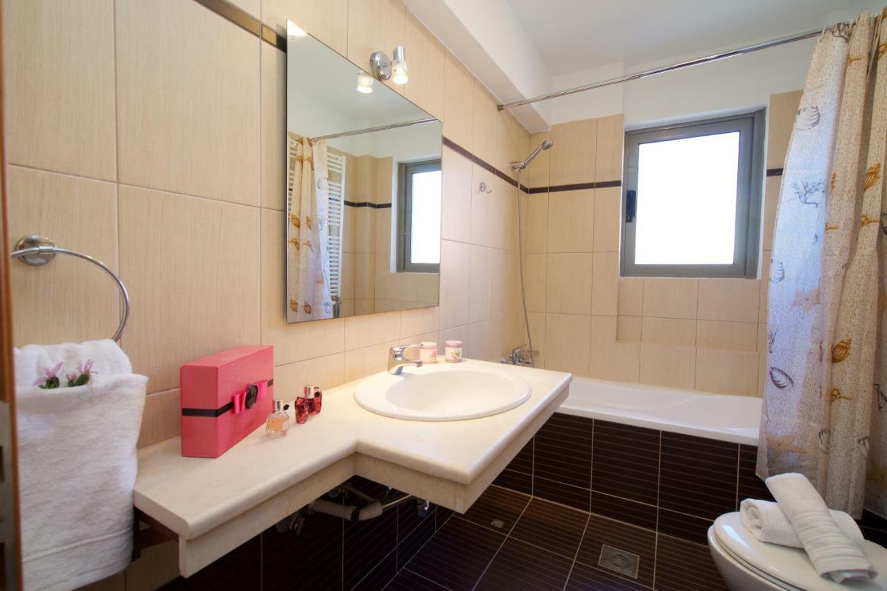 Gliving365 Capital Apartment Argostoli  Ngoại thất bức ảnh
